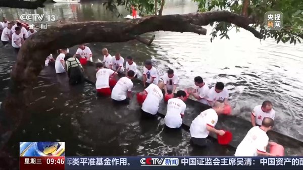 优配货主 400岁龙船水下“冬眠”结束&#32;“起龙”迎端午仪式感拉满了