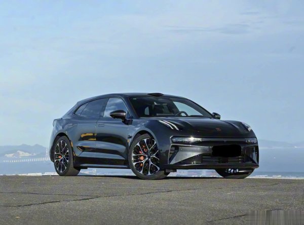 融凯配资 高颜值新能源轿跑：全栈900V平台+千里智驾，续航810公里